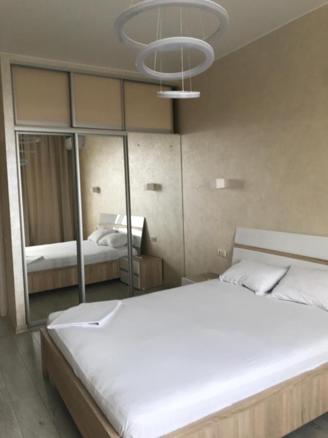 Apart Assistant On Smart Plaza Kiev Extérieur photo