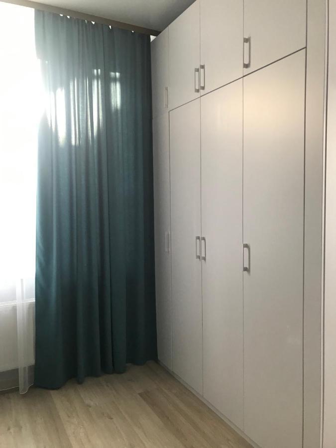 Apart Assistant On Smart Plaza Kiev Extérieur photo