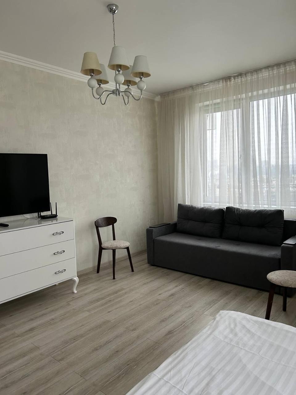 Apart Assistant On Smart Plaza Kiev Extérieur photo