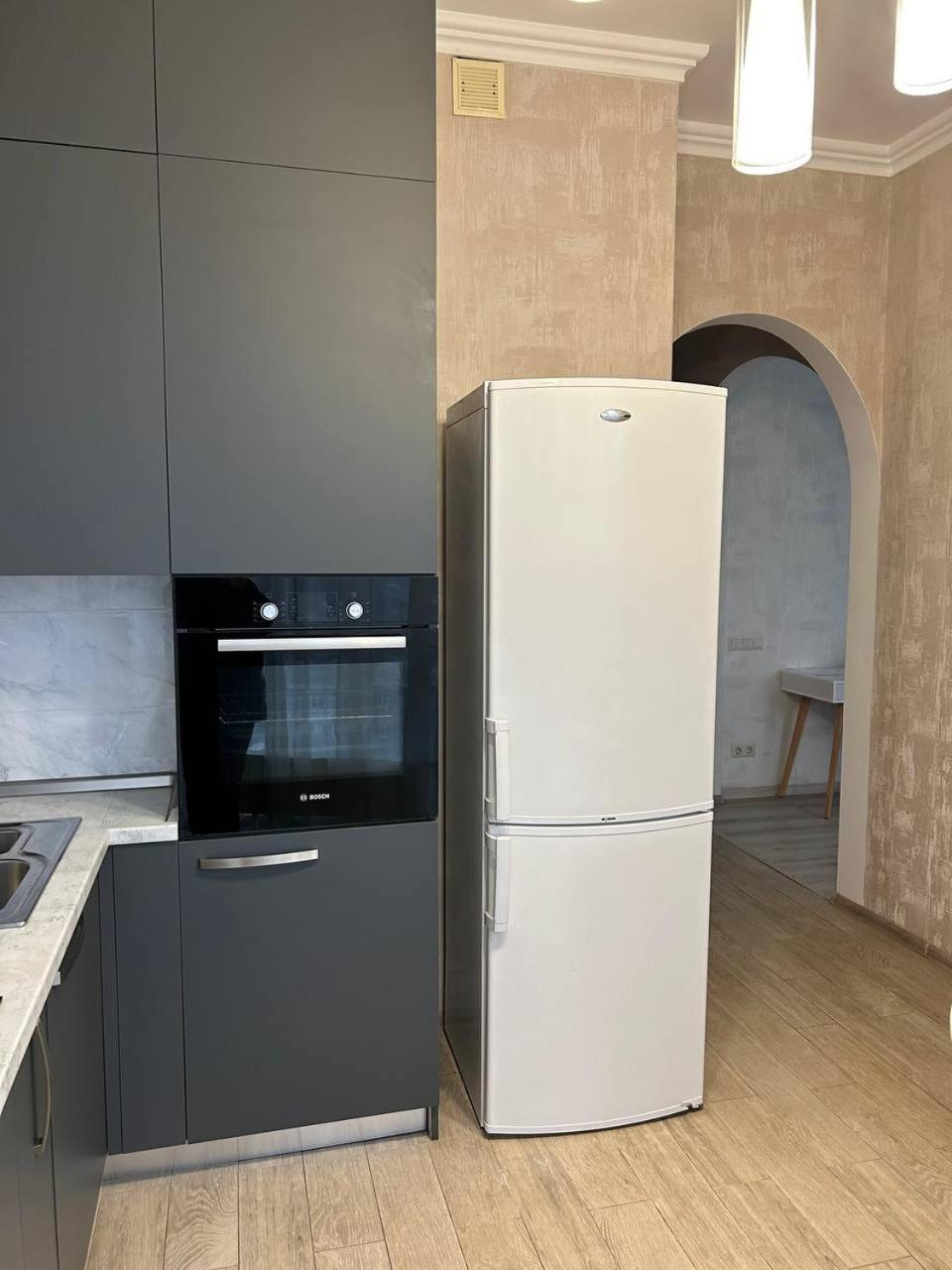 Apart Assistant On Smart Plaza Kiev Extérieur photo