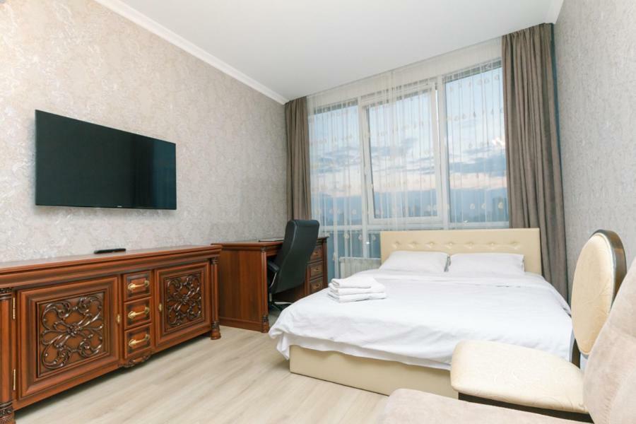 Apart Assistant On Smart Plaza Kiev Extérieur photo